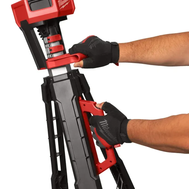 Milwaukee M18 SAL2-0 18V 2800lm 12 LED Stand Light