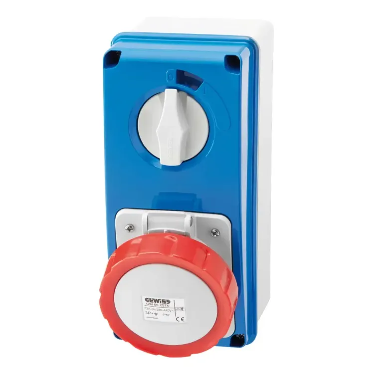 GW66220 - Gewiss 415V 5-Pin 32A Socket with Isolator IP67
