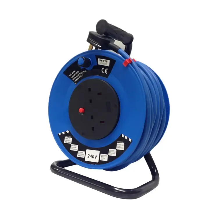 40325A13 - 40m 220V-240V Extension Cable Reel 3x2.5mm Artic Flex-2x13A Sockets