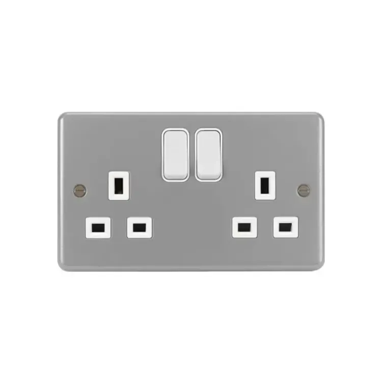 Durable Metalclad Socket for Electrical Use