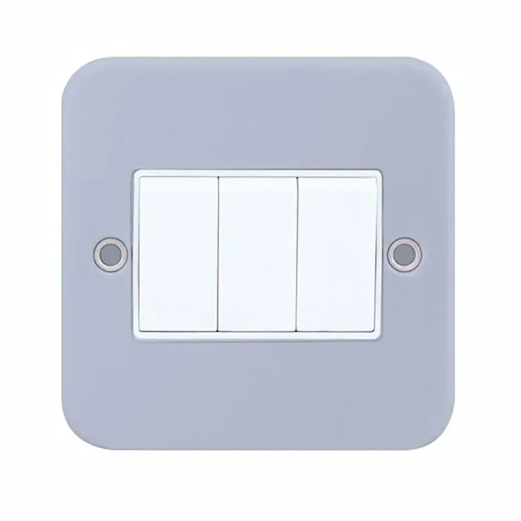 LG203MB - Selectric 10A Metal Clad Switch 3 Gang 2 Way