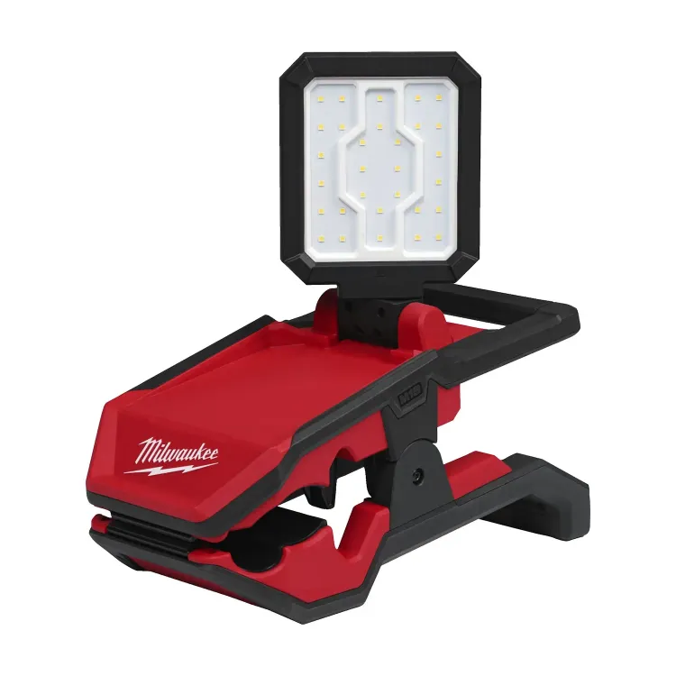 Milwaukee M18 pivoting area light 2000 lumens TRUEVIEW