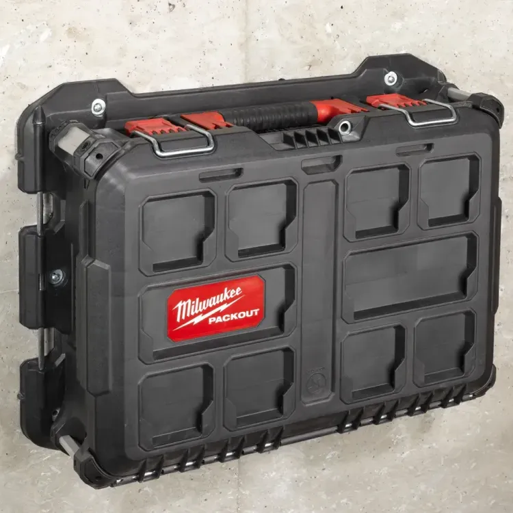 Milwaukee mounting plate with metal reinforced points for heavy loads
